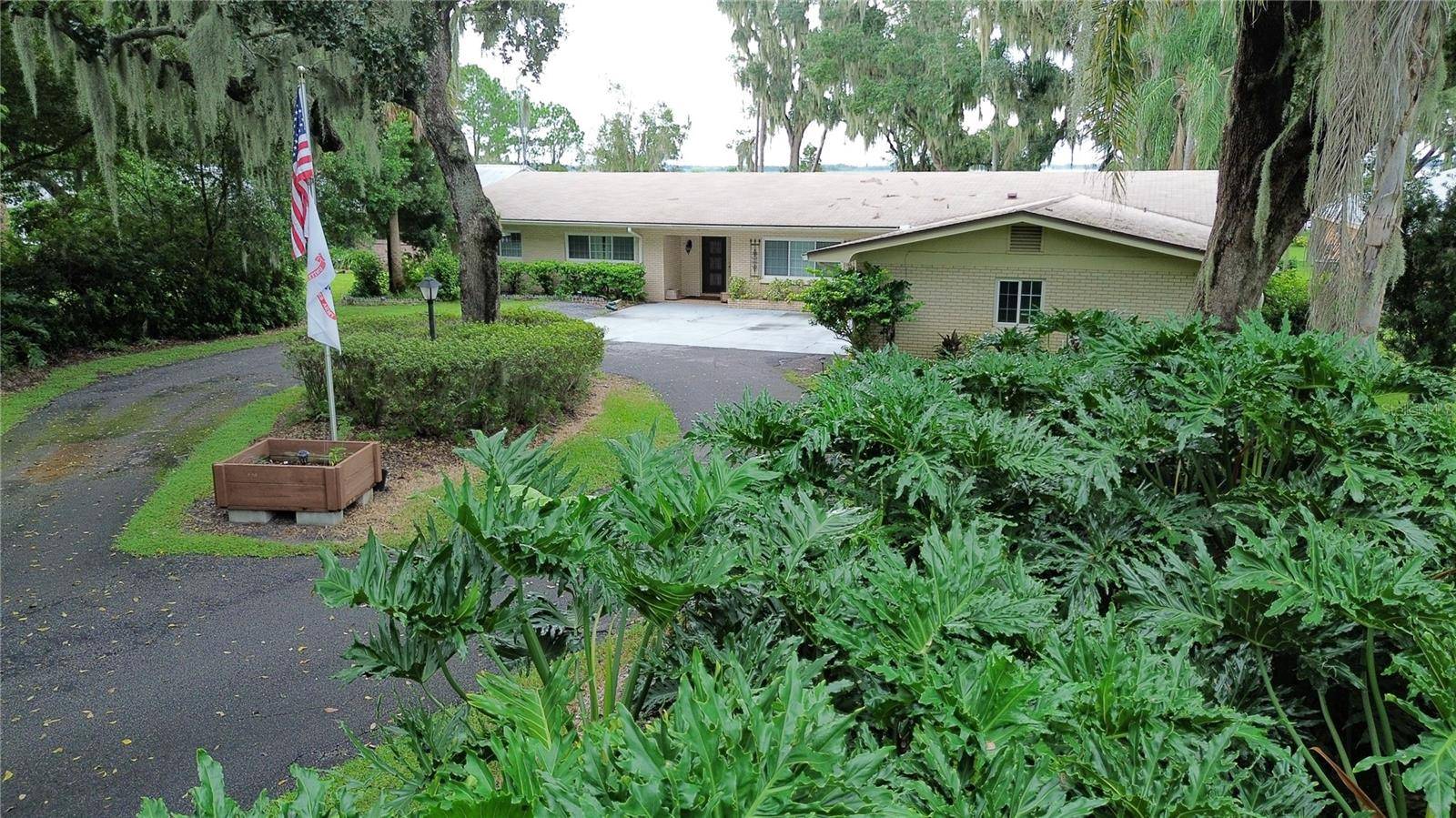 1020 W LAKE HAMILTON DR, Winter Haven, FL 33881