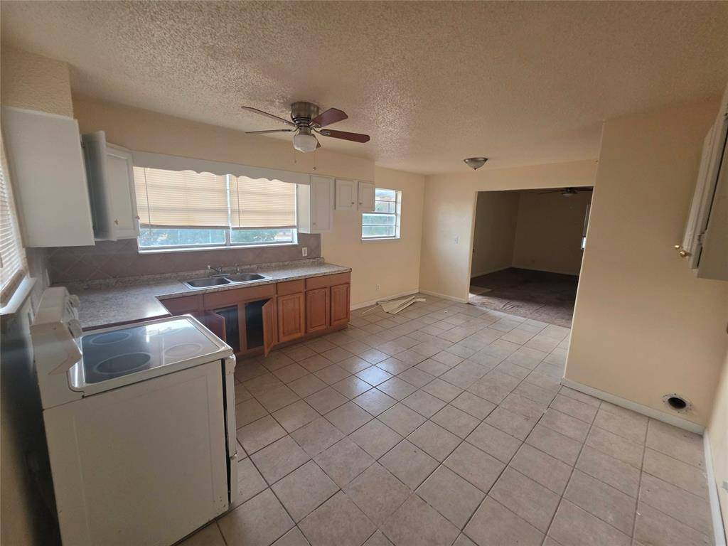1802 N Douglas BLVD, Midwest City, OK 73141