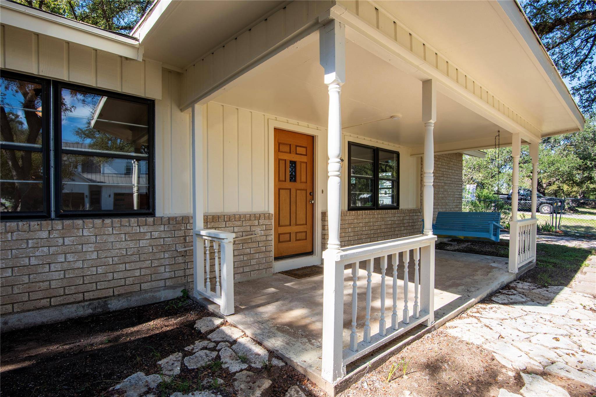 810 Woodland Hills DR, Granite Shoals, TX 78654