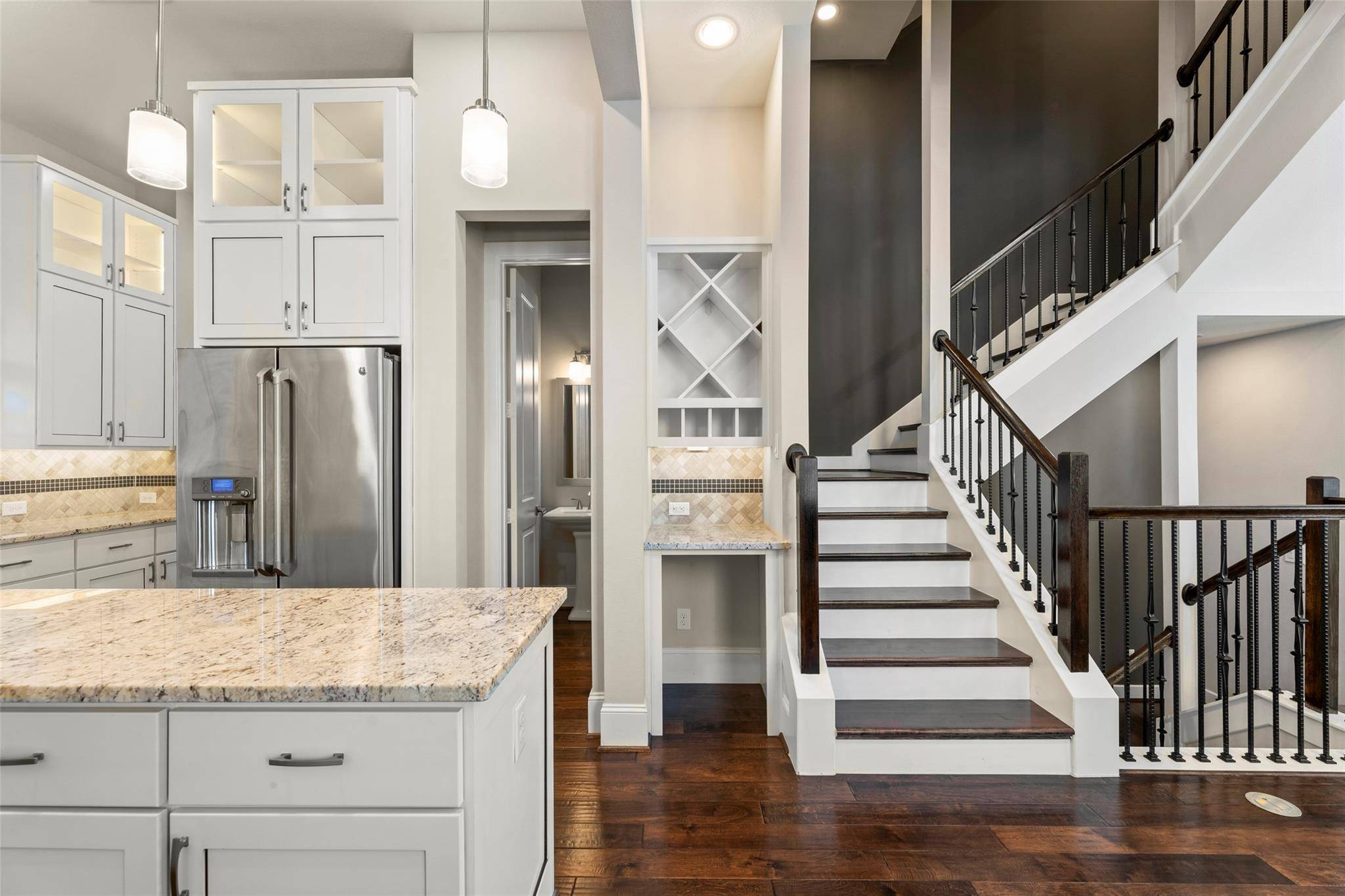 5469 Larkin ST, Houston, TX 77007