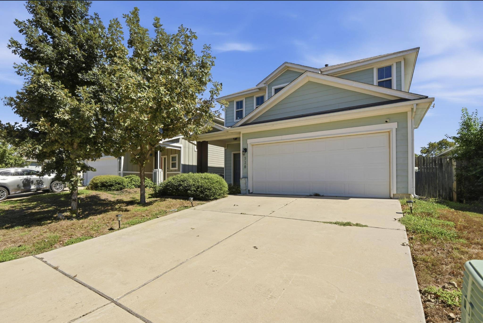 528 Twisted Oaks LN, Buda, TX 78610