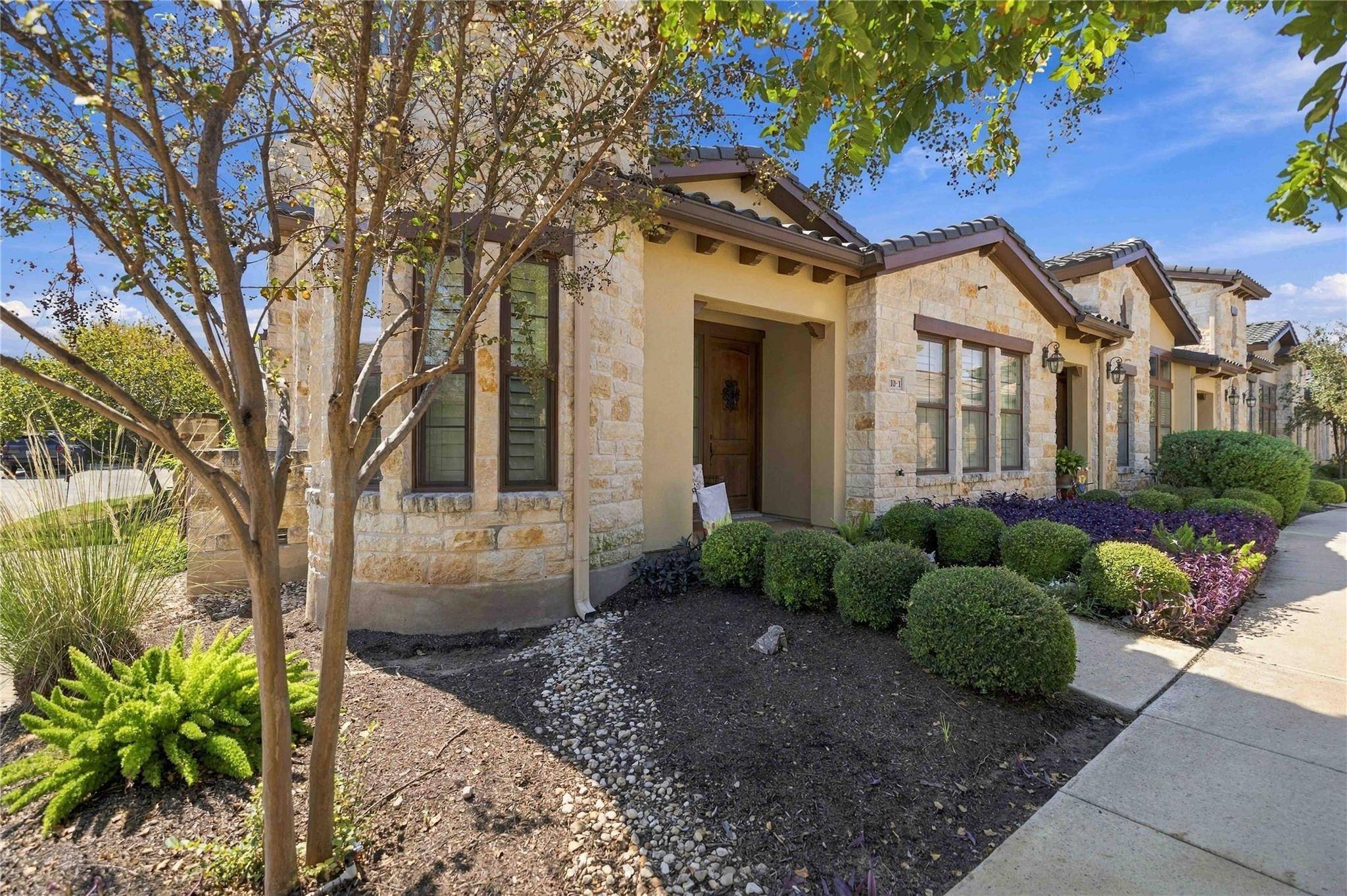 110 Lucia CIR #1, Lakeway, TX 78734