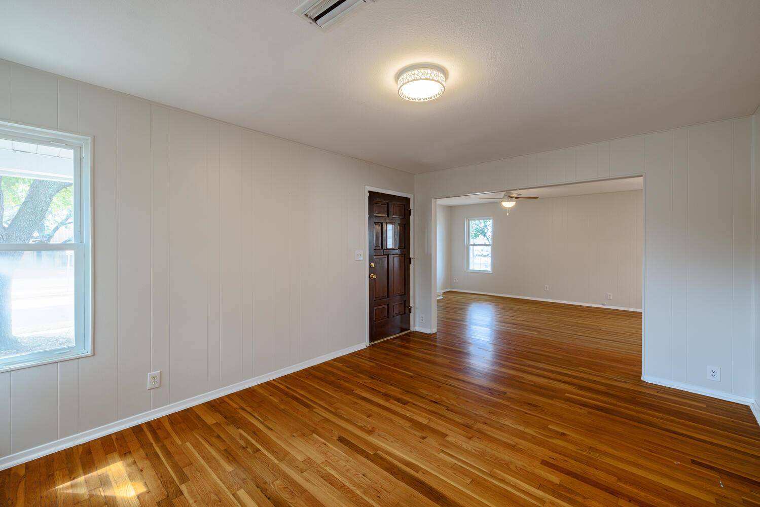 1400 Ruth Ave, Austin, TX 78757