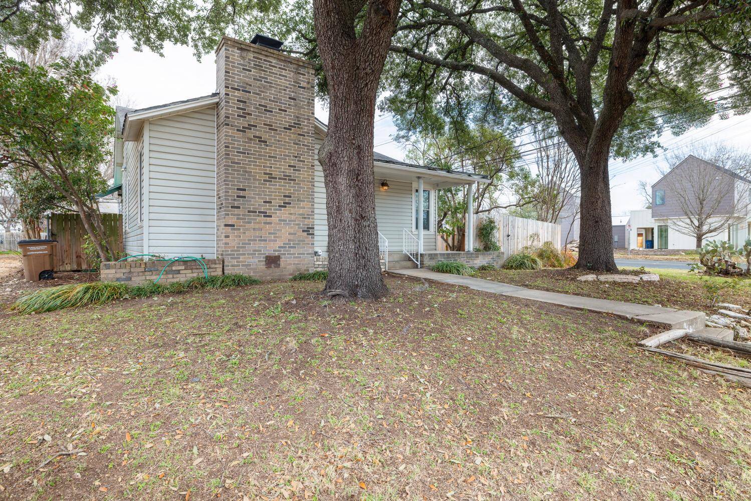1400 Ruth Ave, Austin, TX 78757