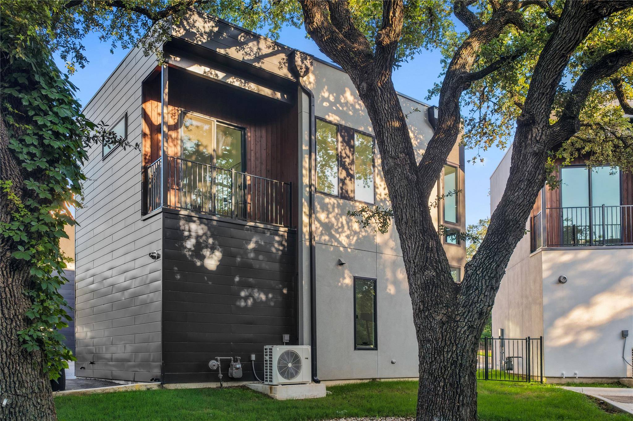 219 Lessin LN #15, Austin, TX 78704