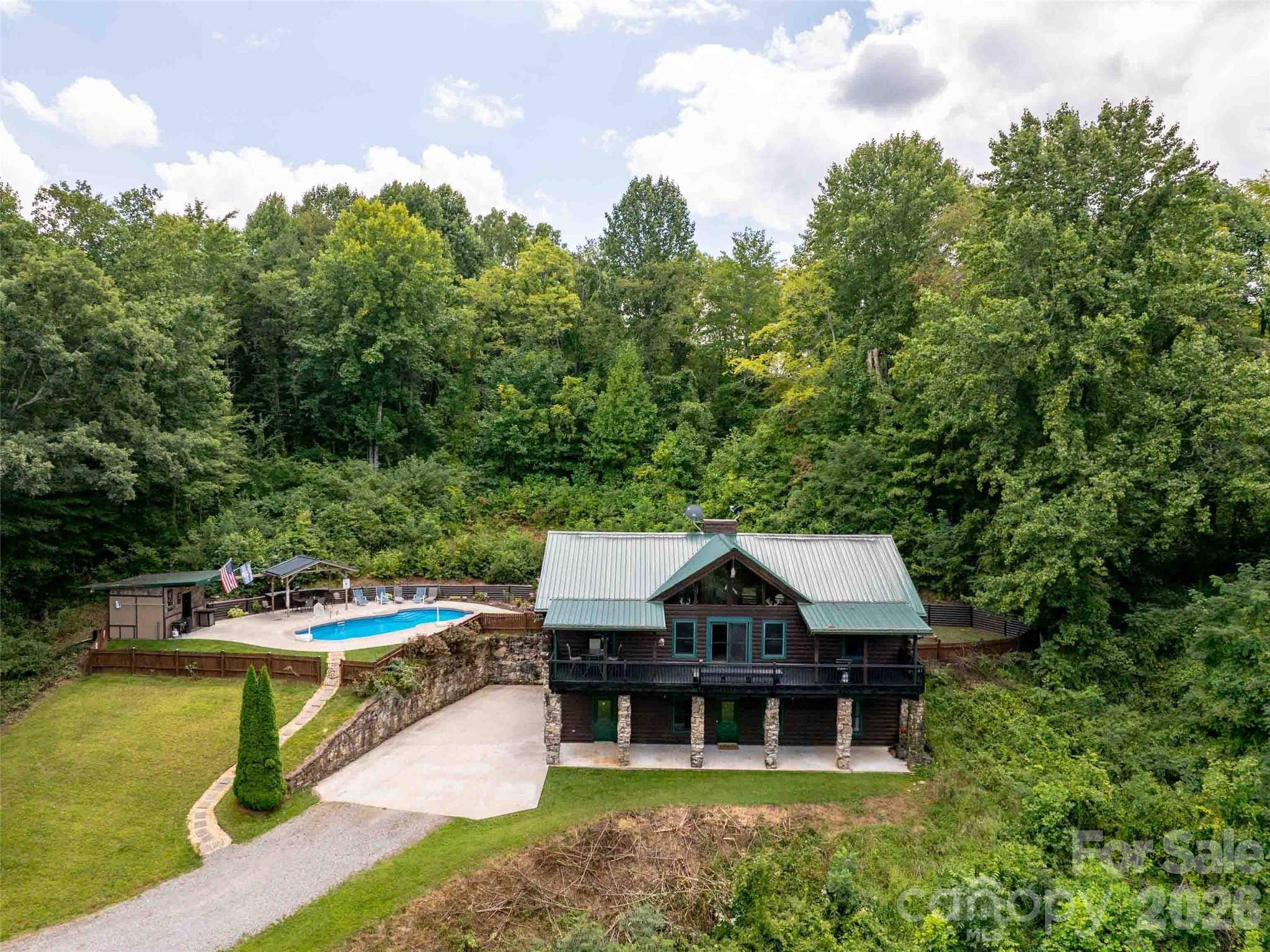 80 Austins TRL, Canton, NC 28716