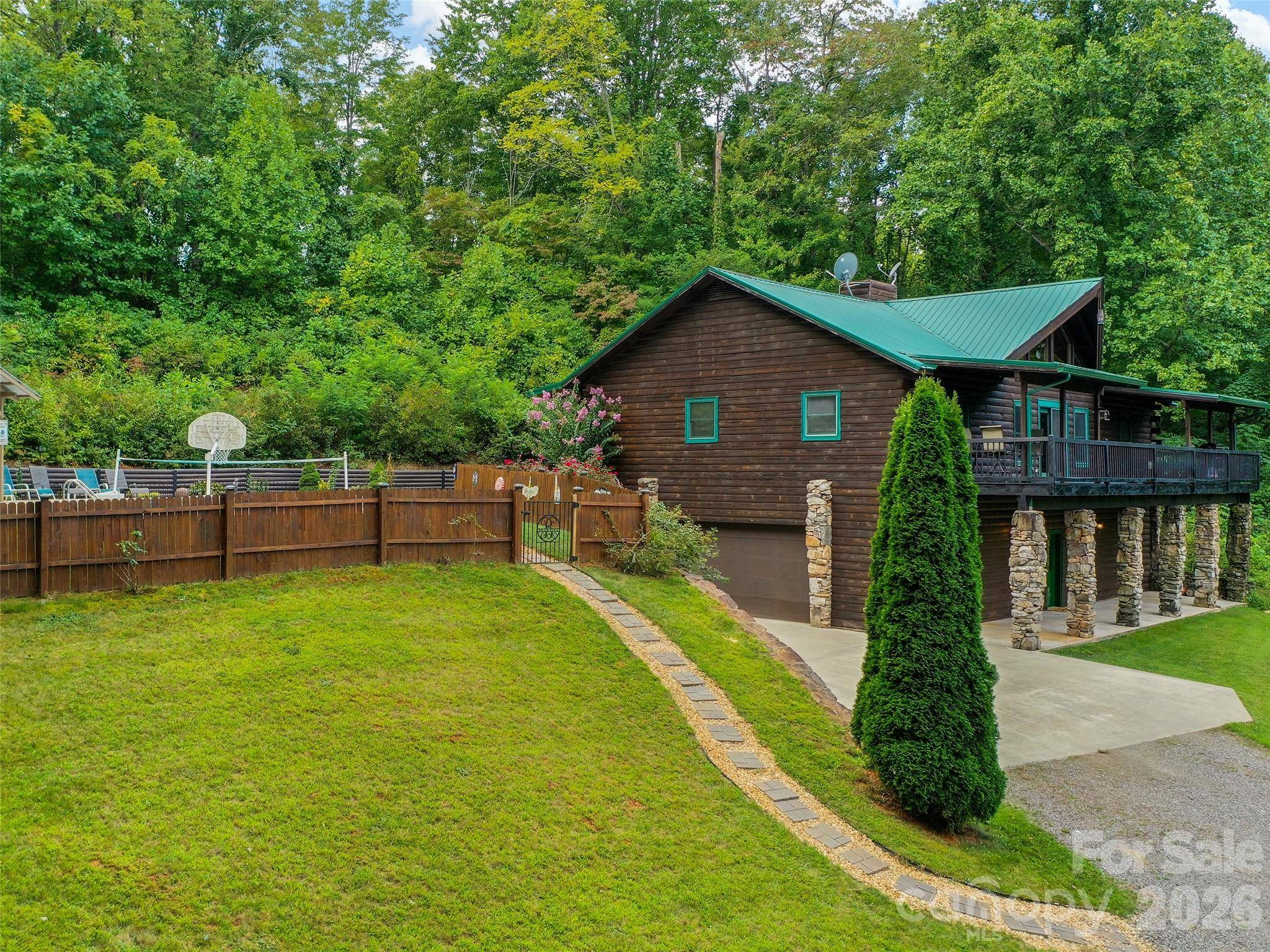 80 Austins TRL, Canton, NC 28716