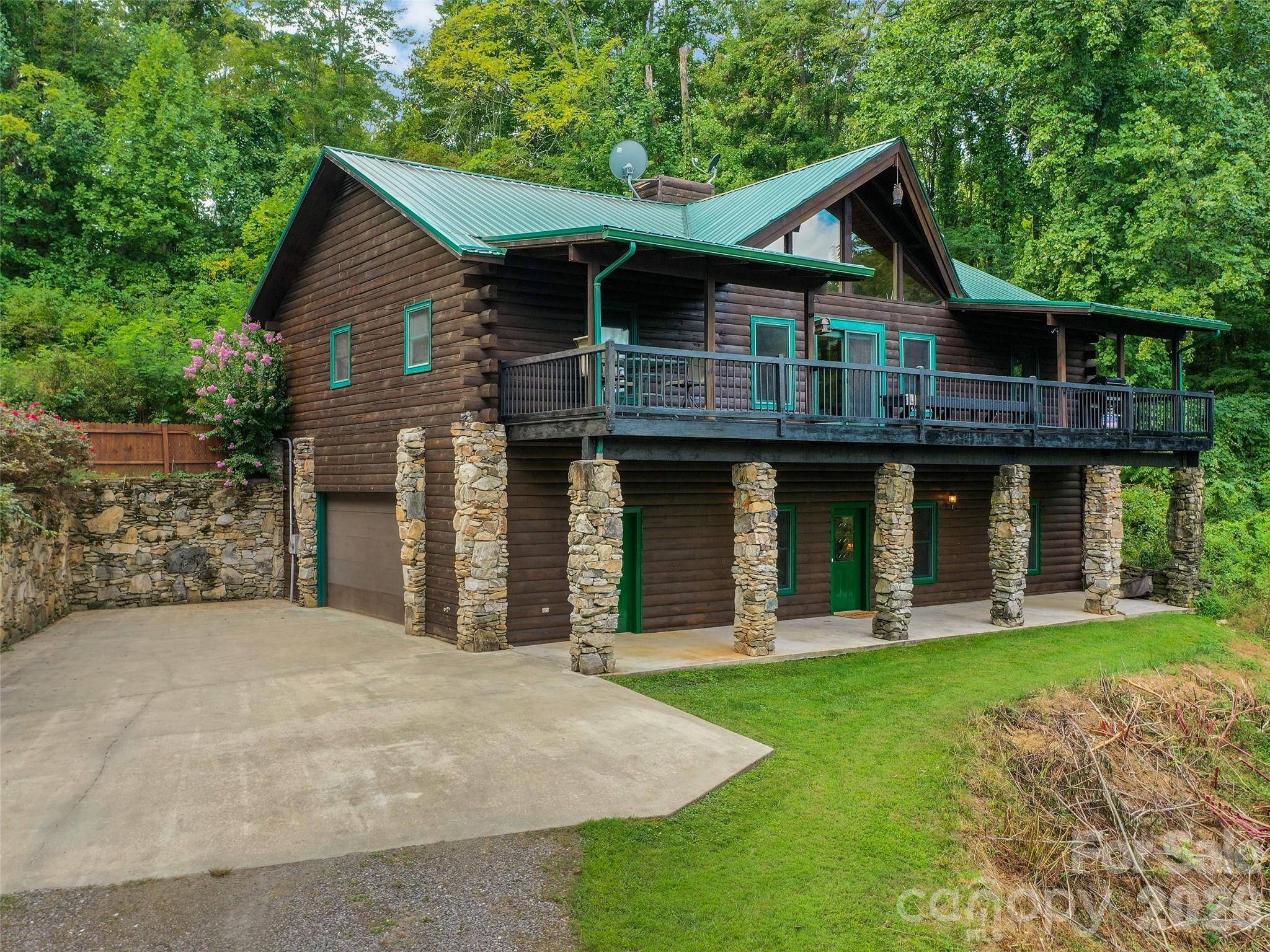 80 Austins TRL, Canton, NC 28716