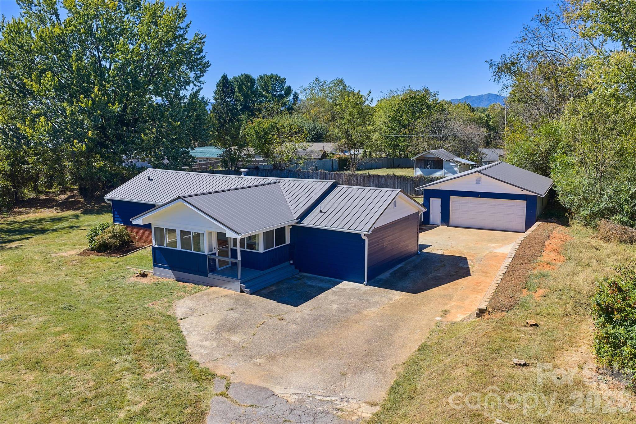 181 Moody AVE, Candler, NC 28715