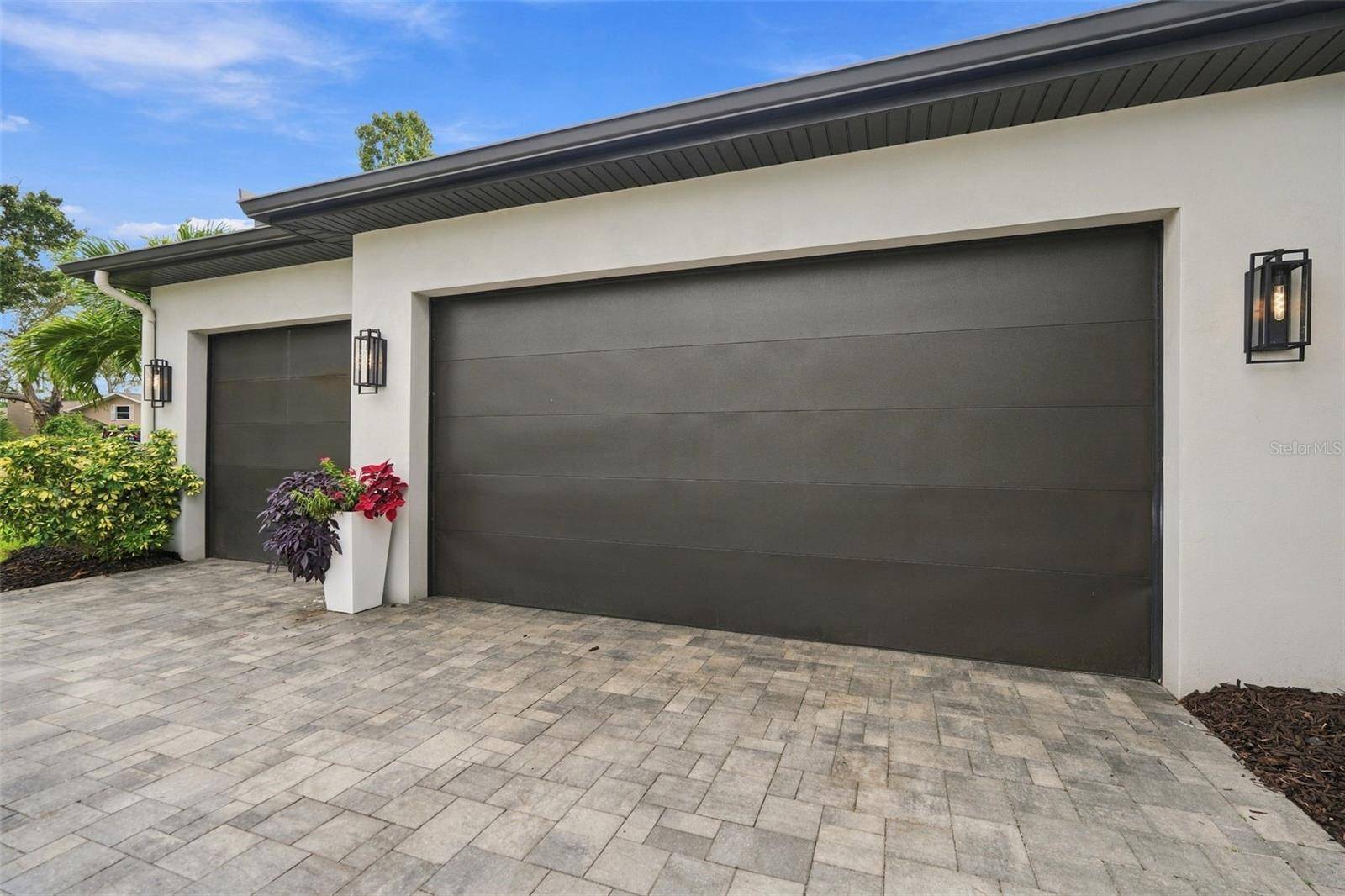 3946 COUNTRY VIEW DR, Sarasota, FL 34233