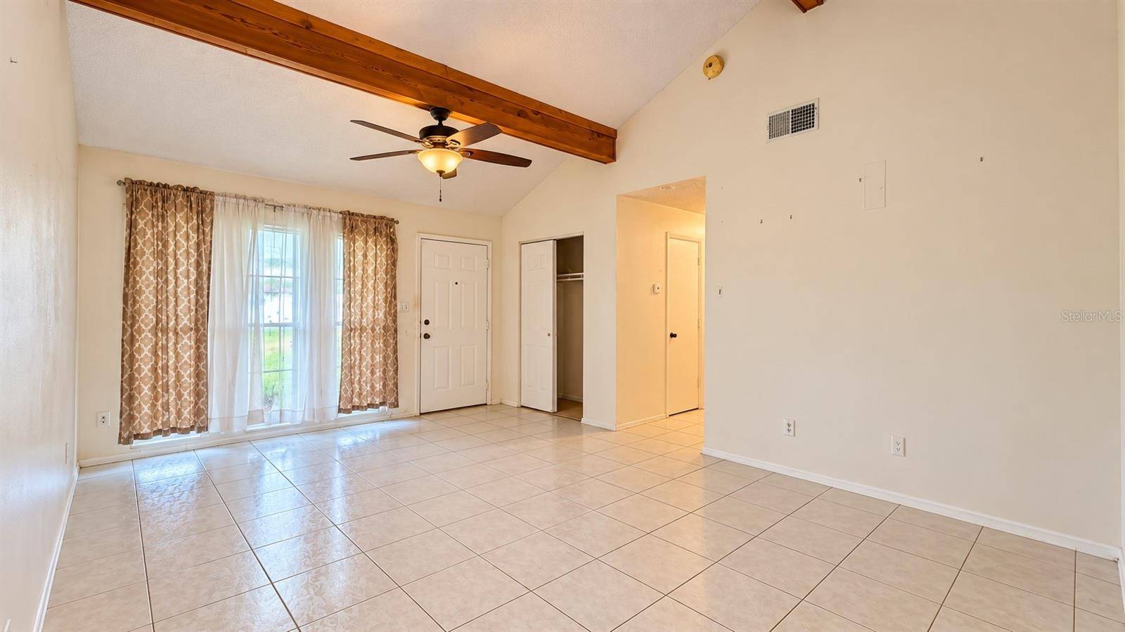 135 OAXACA LN, Kissimmee, FL 34743