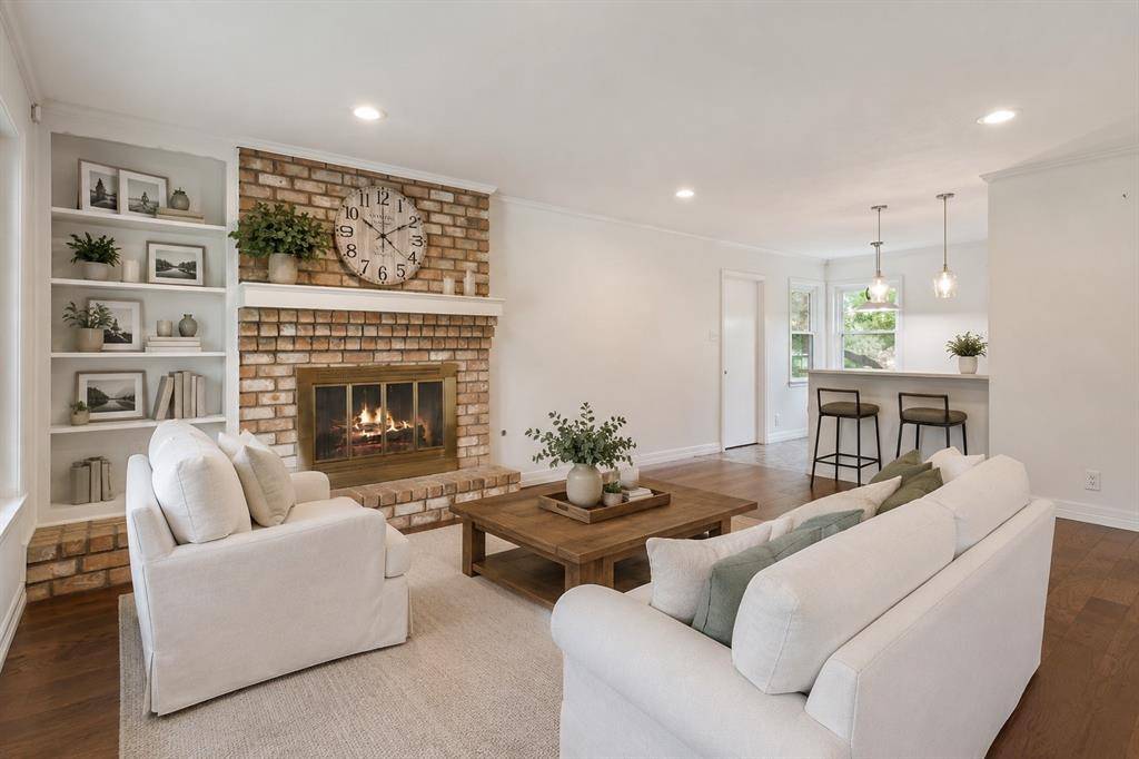 425 White Hall Road, Woodway, TX 76712