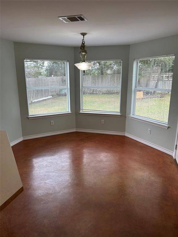 29 Wood Glen DR, Wimberley, TX 78676