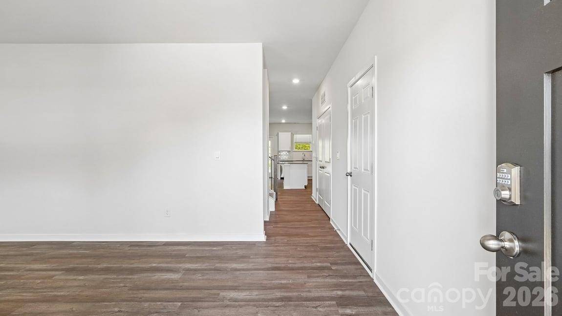 552 Dazzle LOOP, Newton, NC 28658