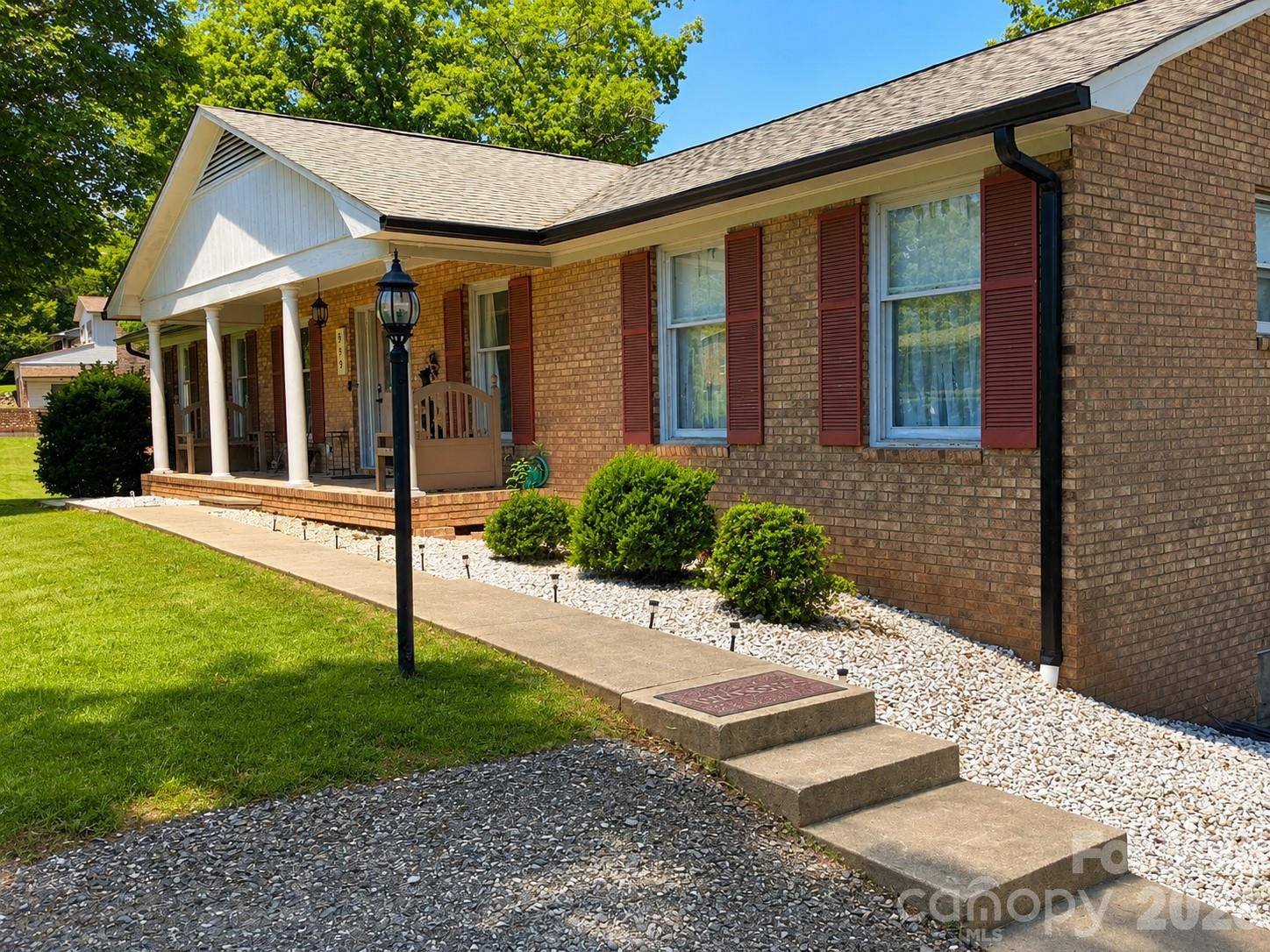 529 Carolina AVE N, Statesville, NC 28677