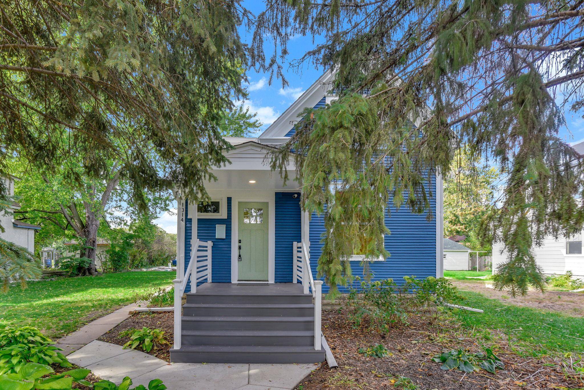 1314 Lincoln ST NE, Minneapolis, MN 55413