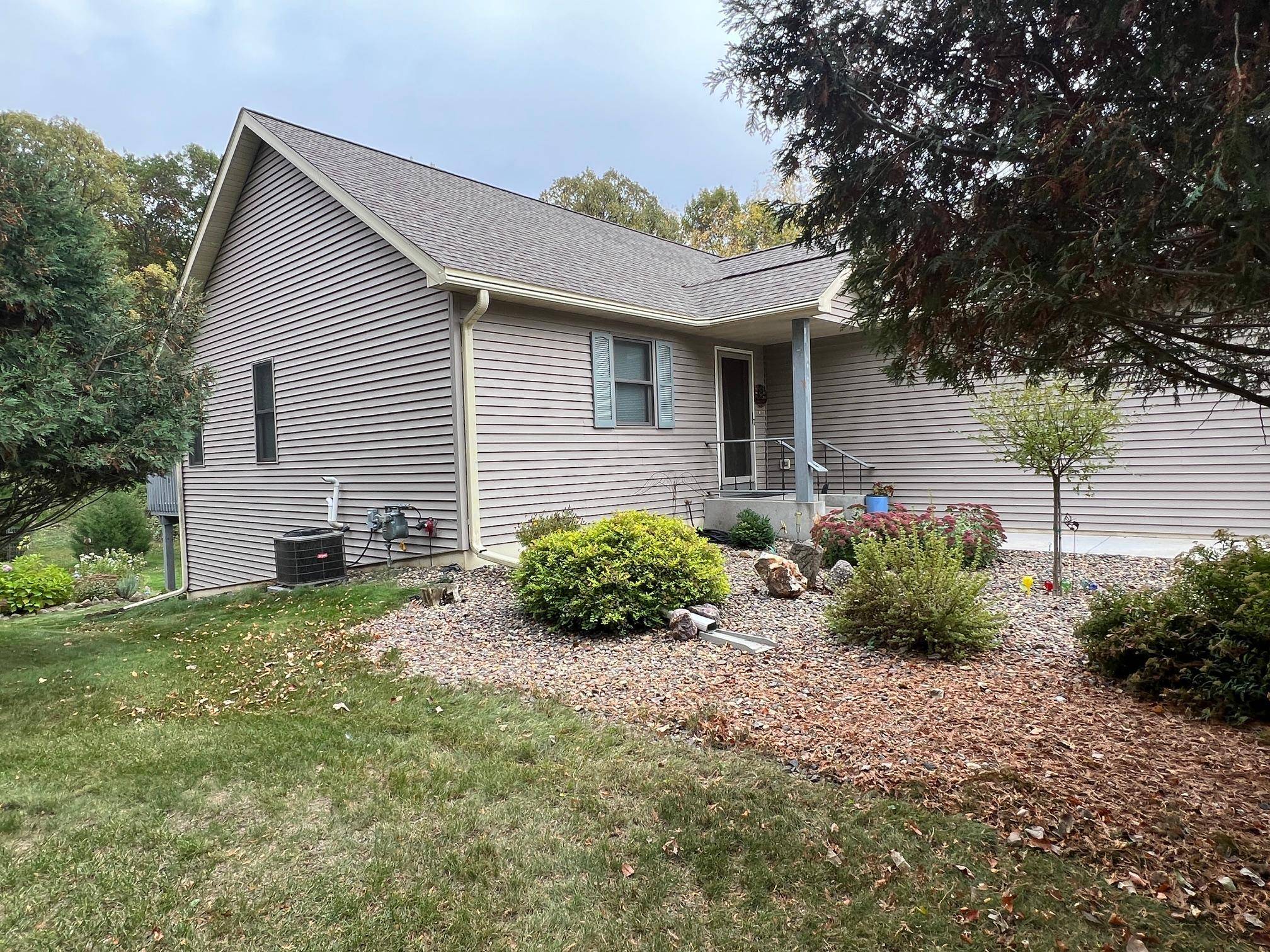 1739 97th AVE, Hammond, WI 54015