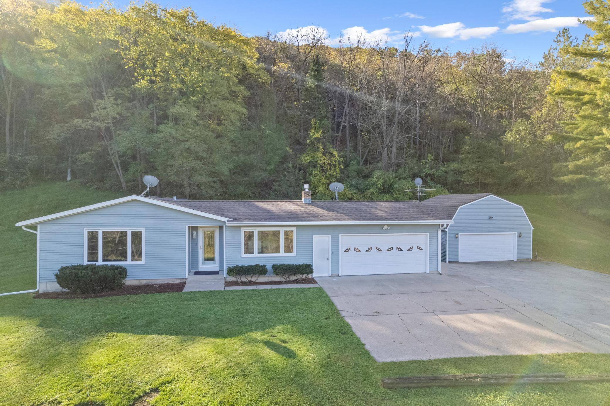 25434 County Road 9, Winona, MN 55987