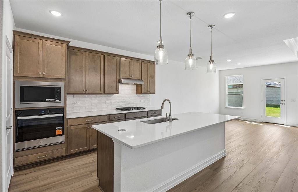 11225 Orchard Lane, Justin, TX 76247