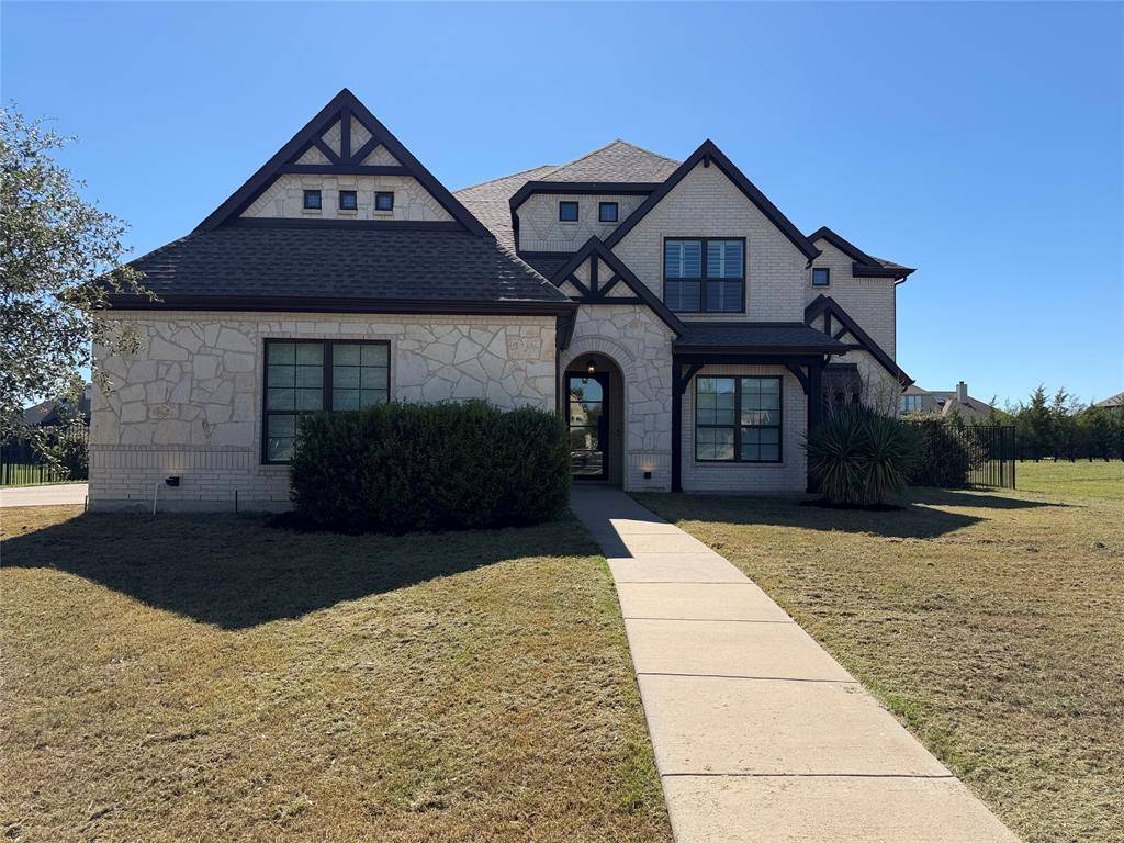 1505 Hudson Drive, Ennis, TX 75119