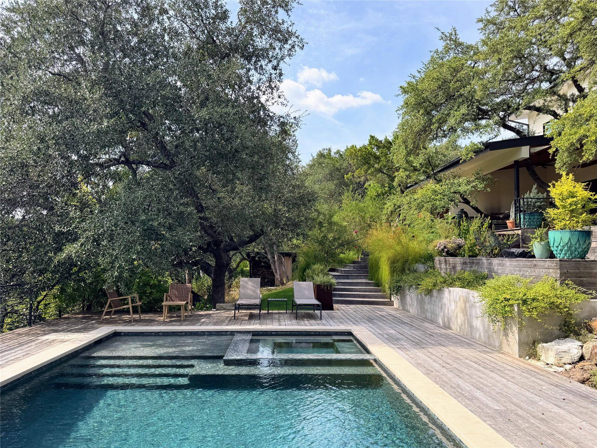 1001 Live Oak Ridge RD, West Lake Hills, TX 78746