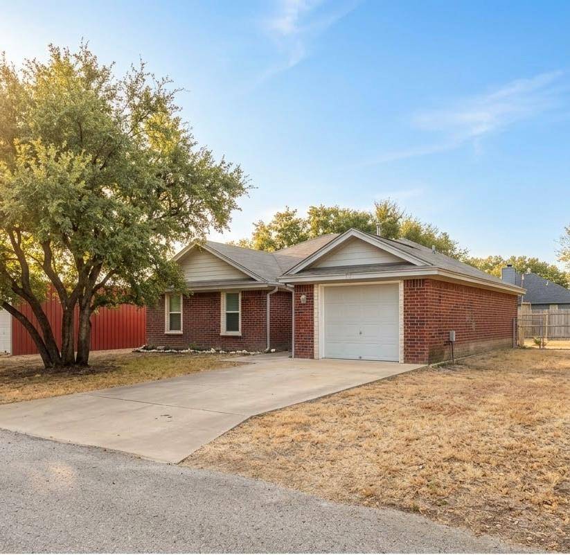 32 Golden Poppy LOOP, Morgans Point Resort, TX 76513
