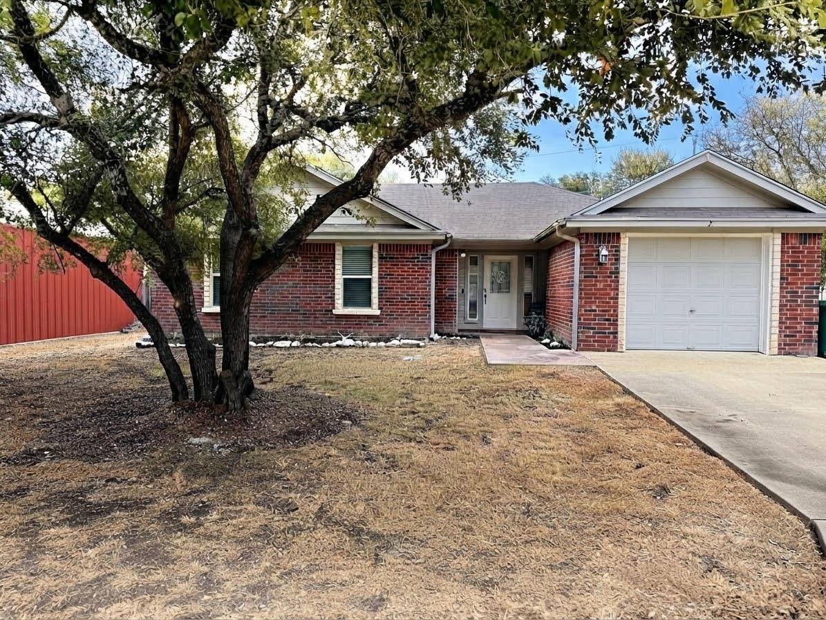 32 Golden Poppy LOOP, Morgans Point Resort, TX 76513