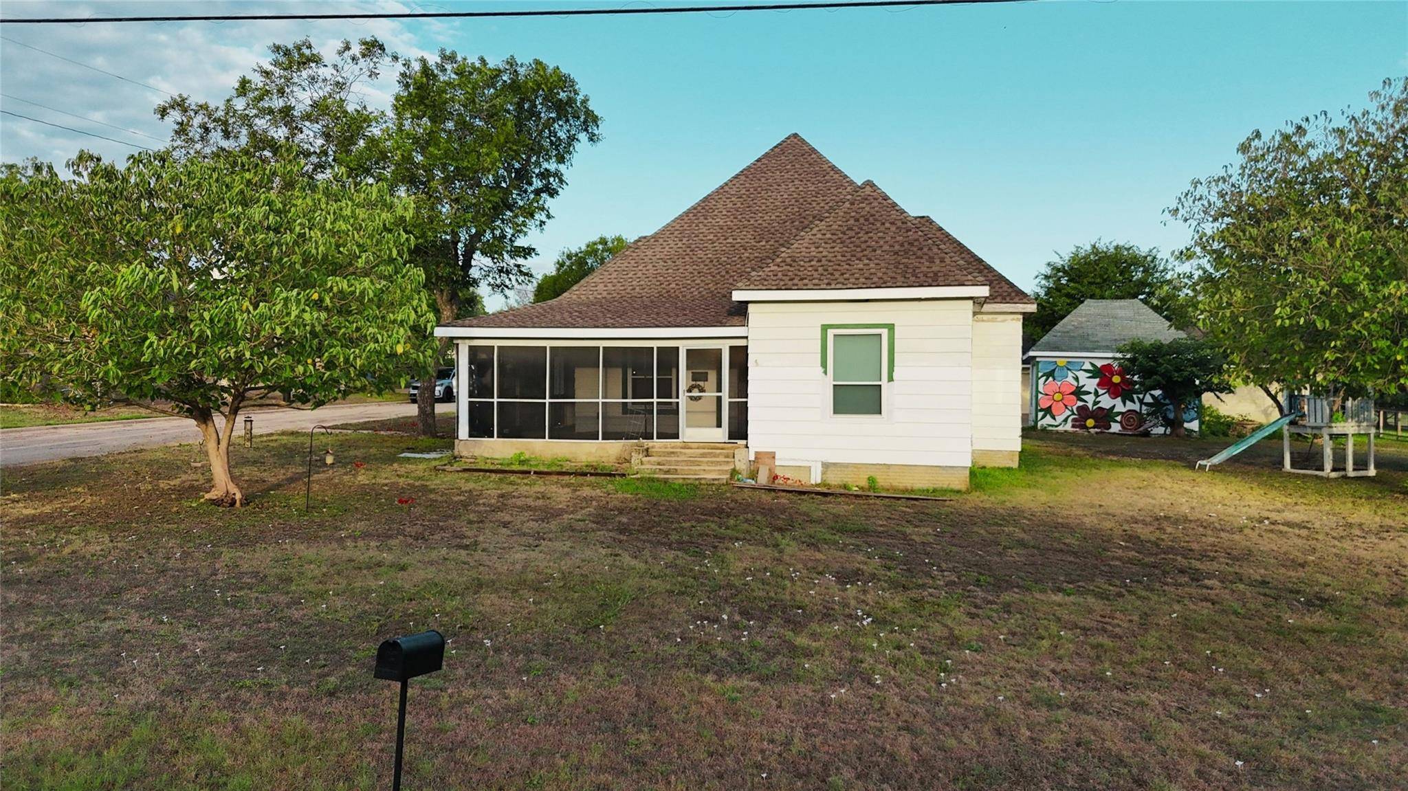 202 Willow ST, Pflugerville, TX 78660