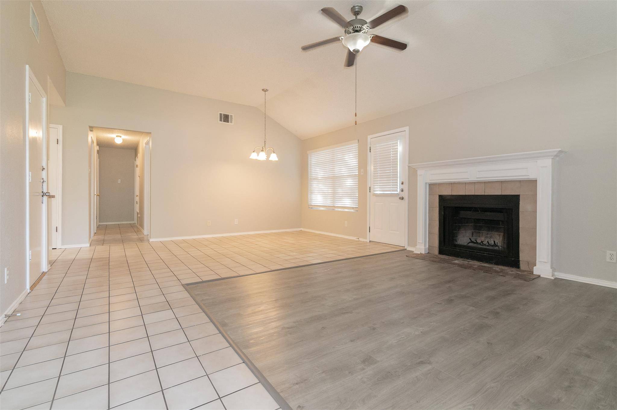 420 Sailmaster ST #B, Lakeway, TX 78734