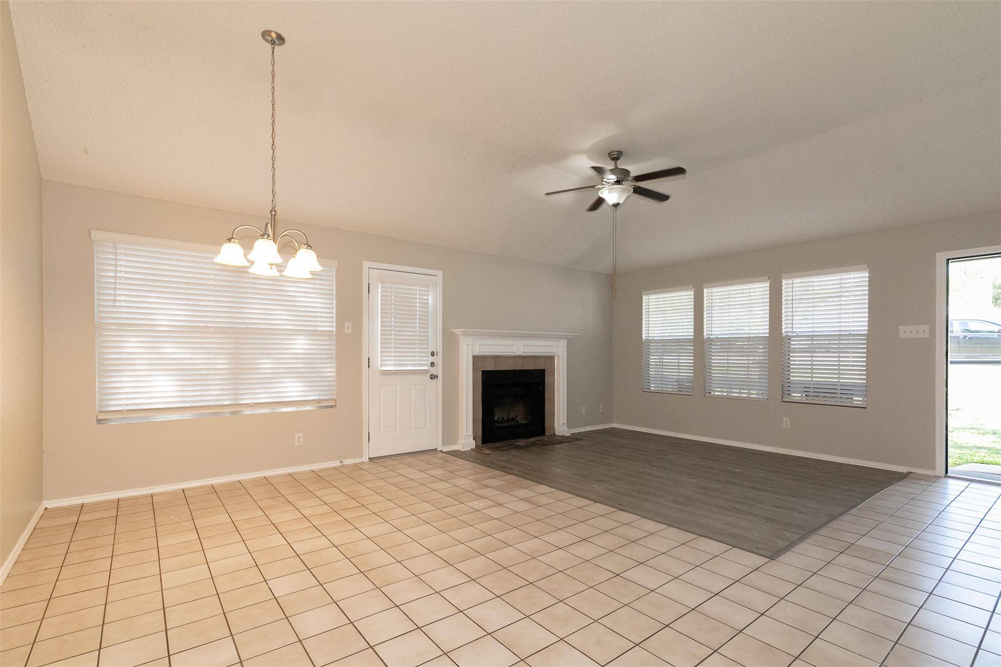 420 Sailmaster ST #B, Lakeway, TX 78734