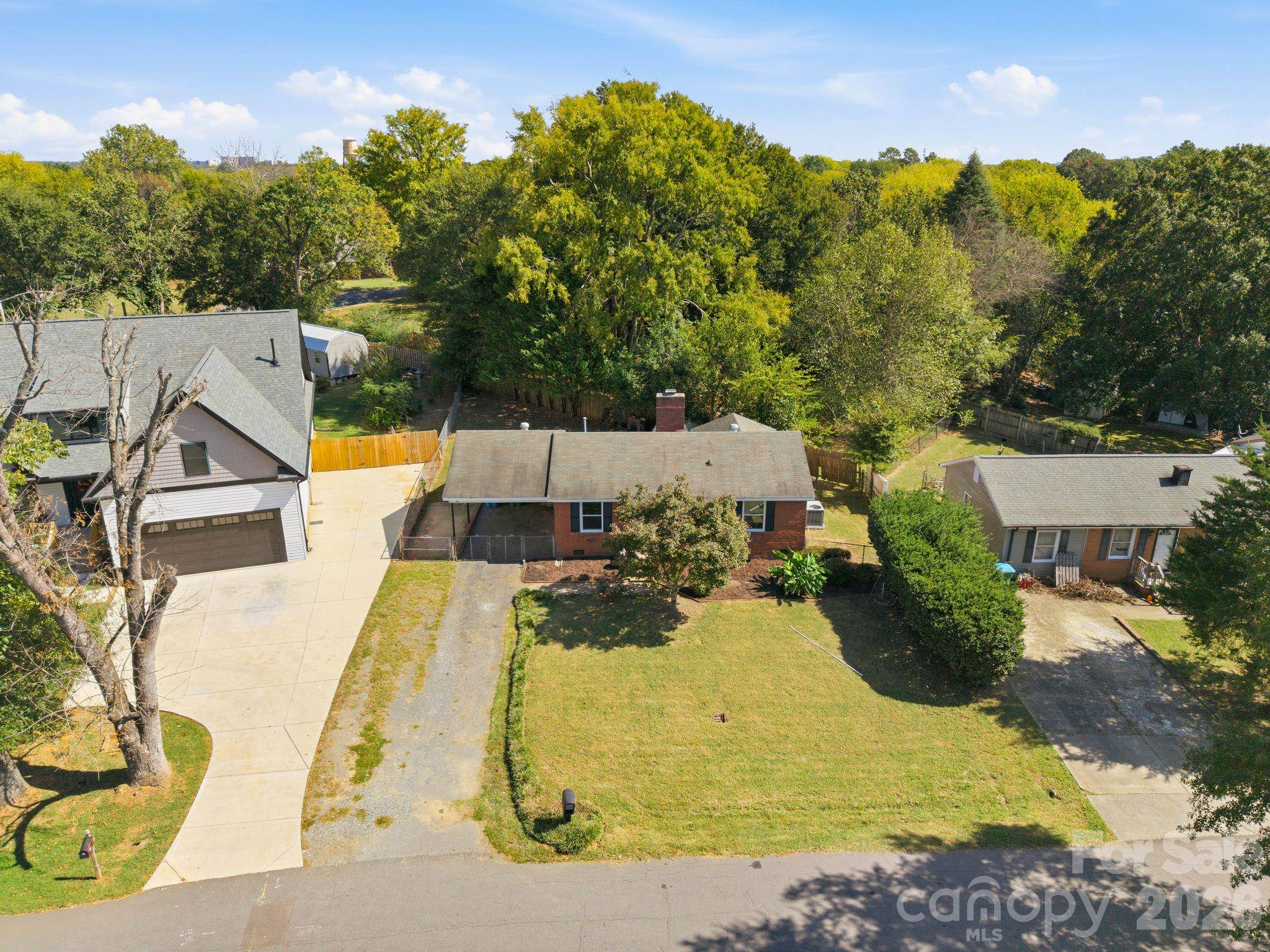 232 Eden CIR, Pineville, NC 28134