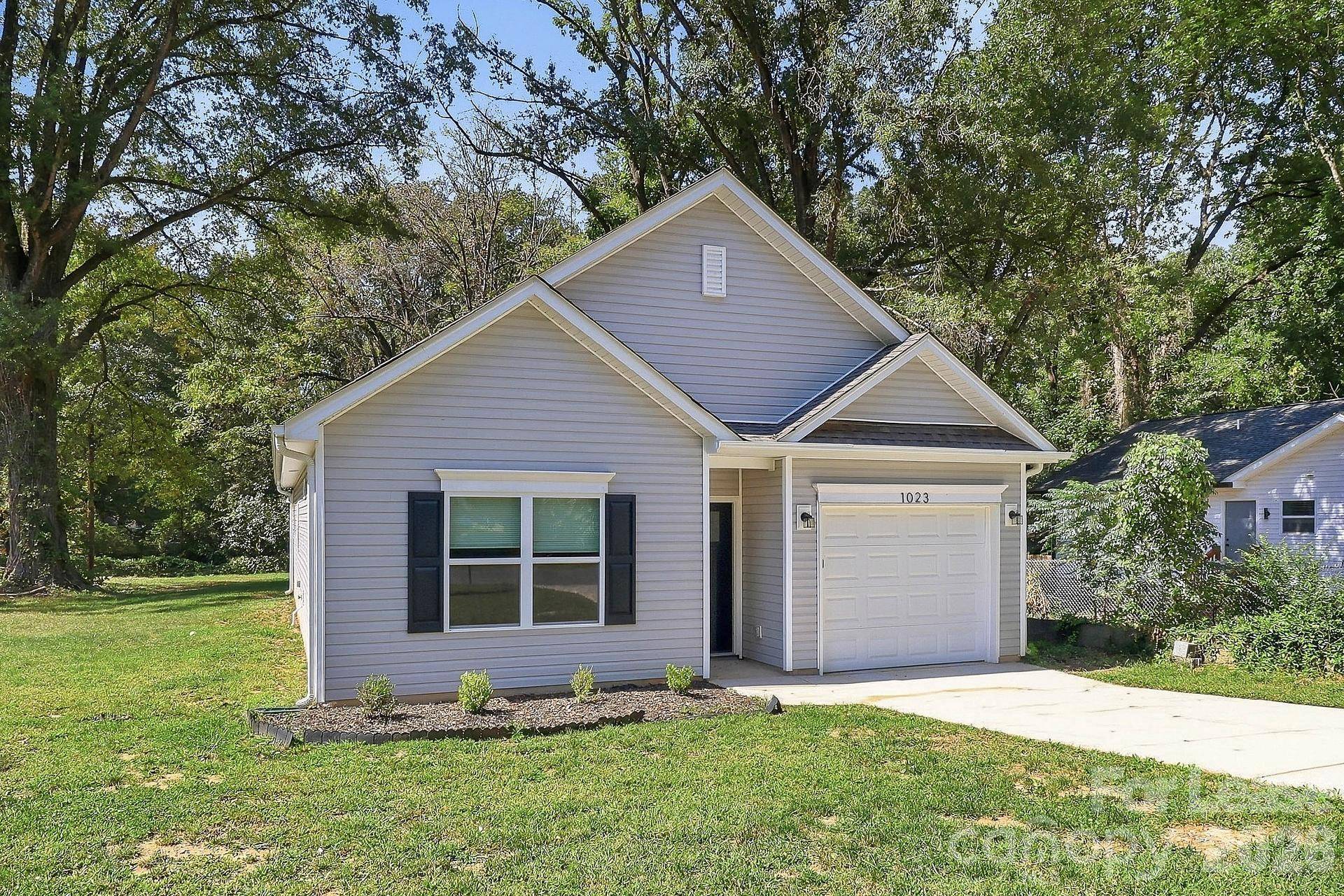 1023 N Ransom ST, Gastonia, NC 28052