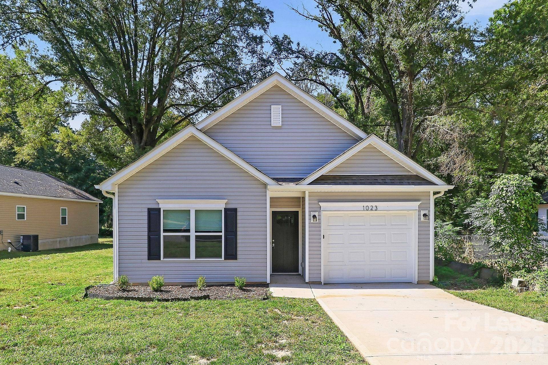 1023 N Ransom ST, Gastonia, NC 28052