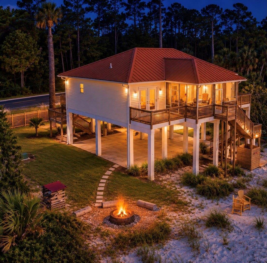 2698 HWY 98 W, Carrabelle, FL 32322