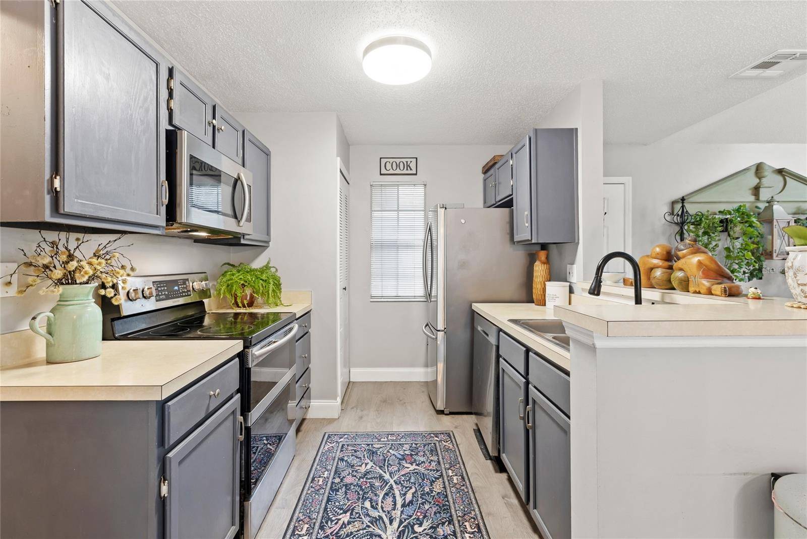 956 FOREST RIDGE CT #206, Lake Mary, FL 32746
