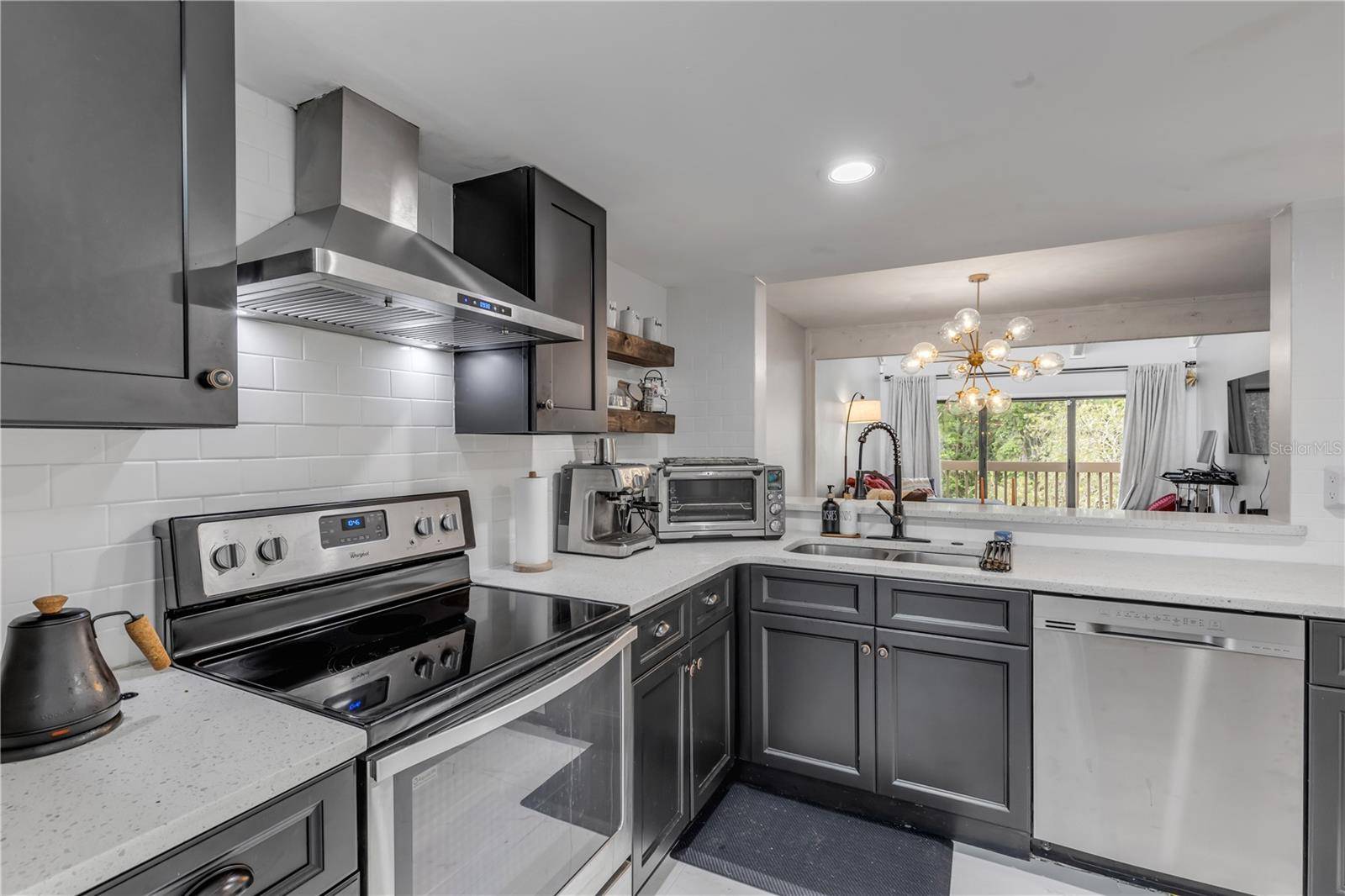 5472 PINE CREEK DR #2006B, Orlando, FL 32811