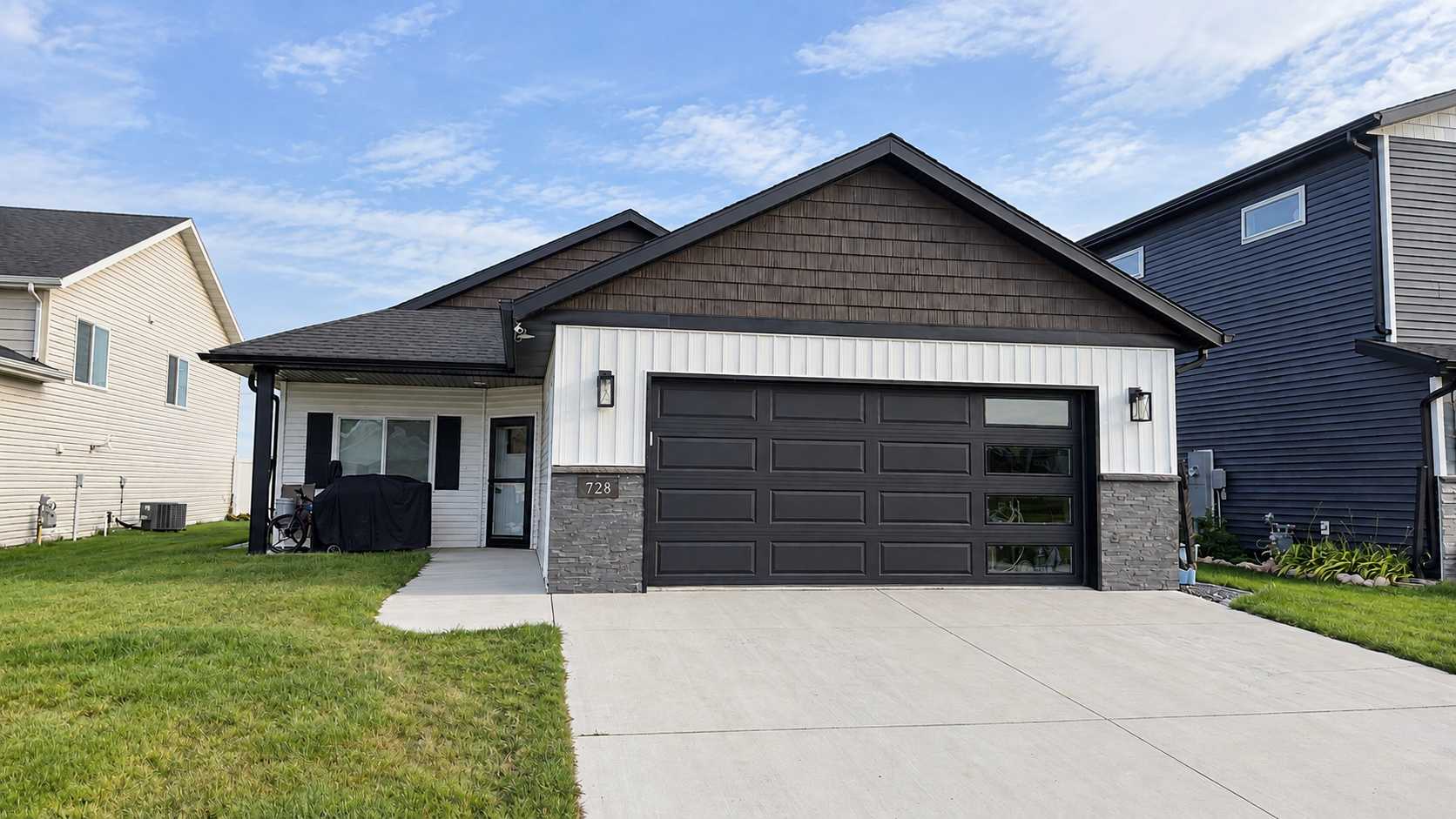 728 1st AVE, Horace, ND 58047