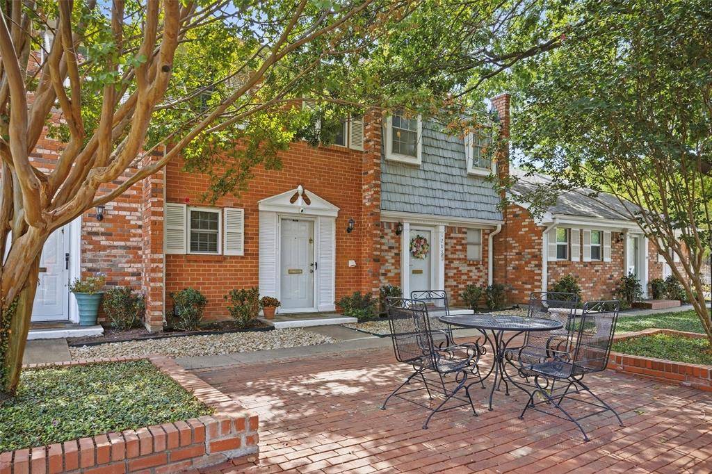 1205 Roaring Springs Road #1205, Fort Worth, TX 76114