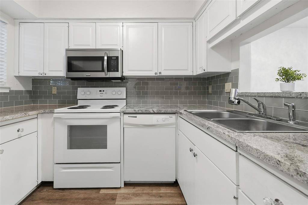 1205 Roaring Springs Road #1205, Fort Worth, TX 76114