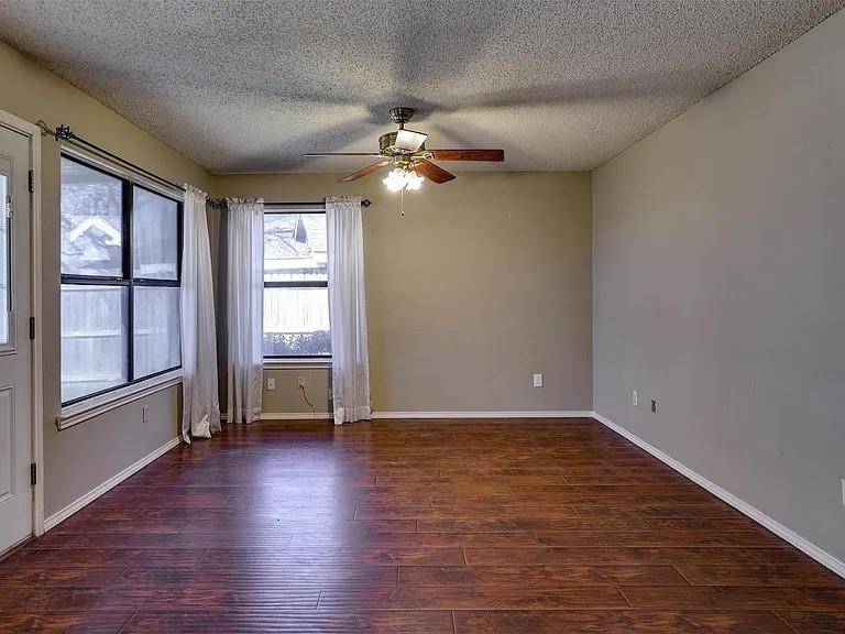 2209 Prairie Creek Trail, Garland, TX 75040