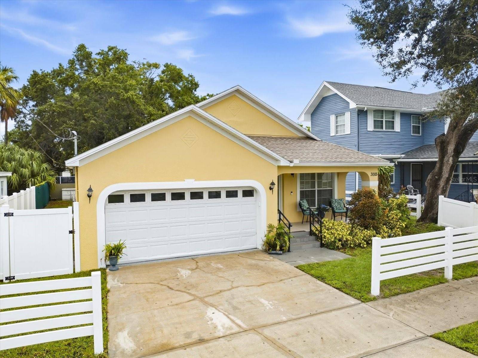 3005 W CHESTNUT ST, Tampa, FL 33607
