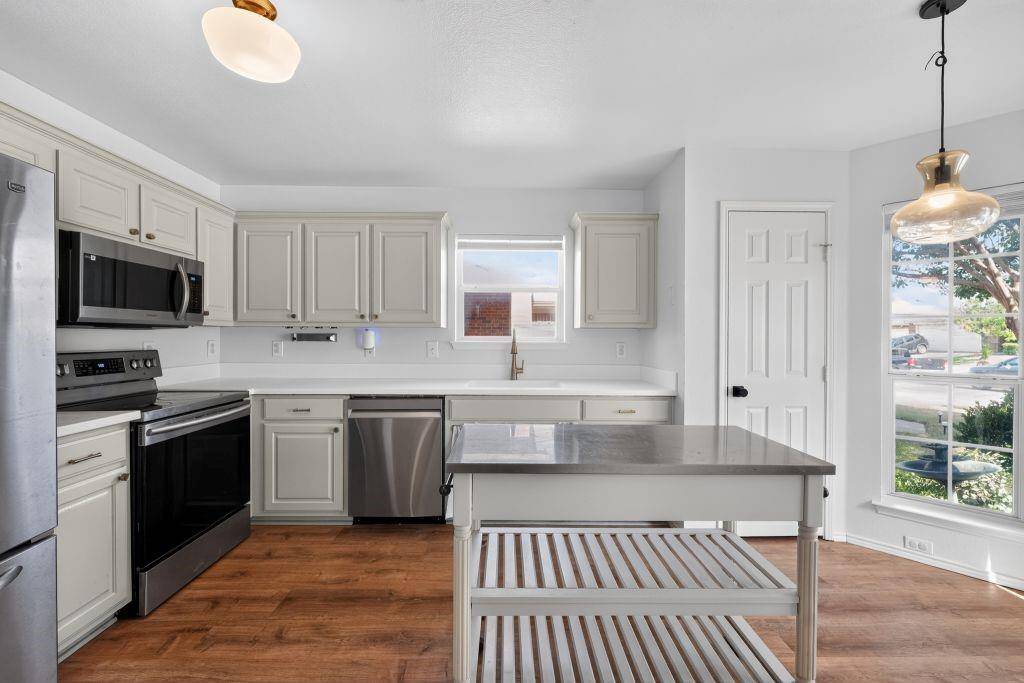 7241 Decoy Lane, Fort Worth, TX 76120