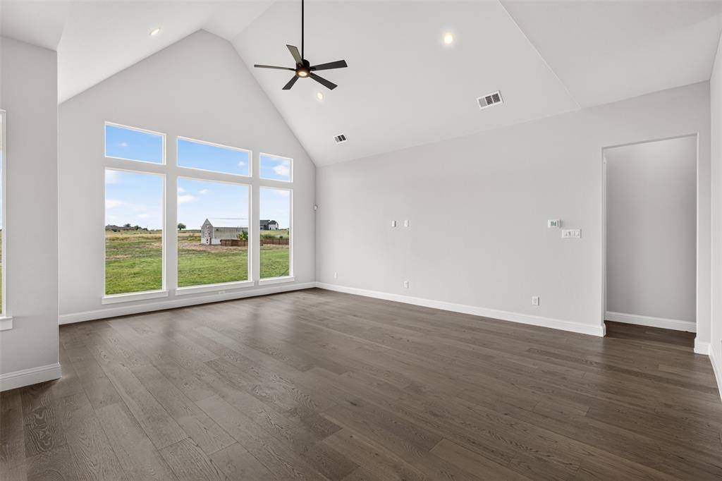 804 Republic Row, Nevada, TX 75173