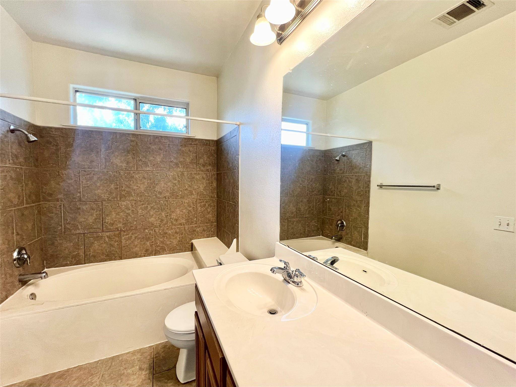 2406 Allred DR #B, Austin, TX 78748