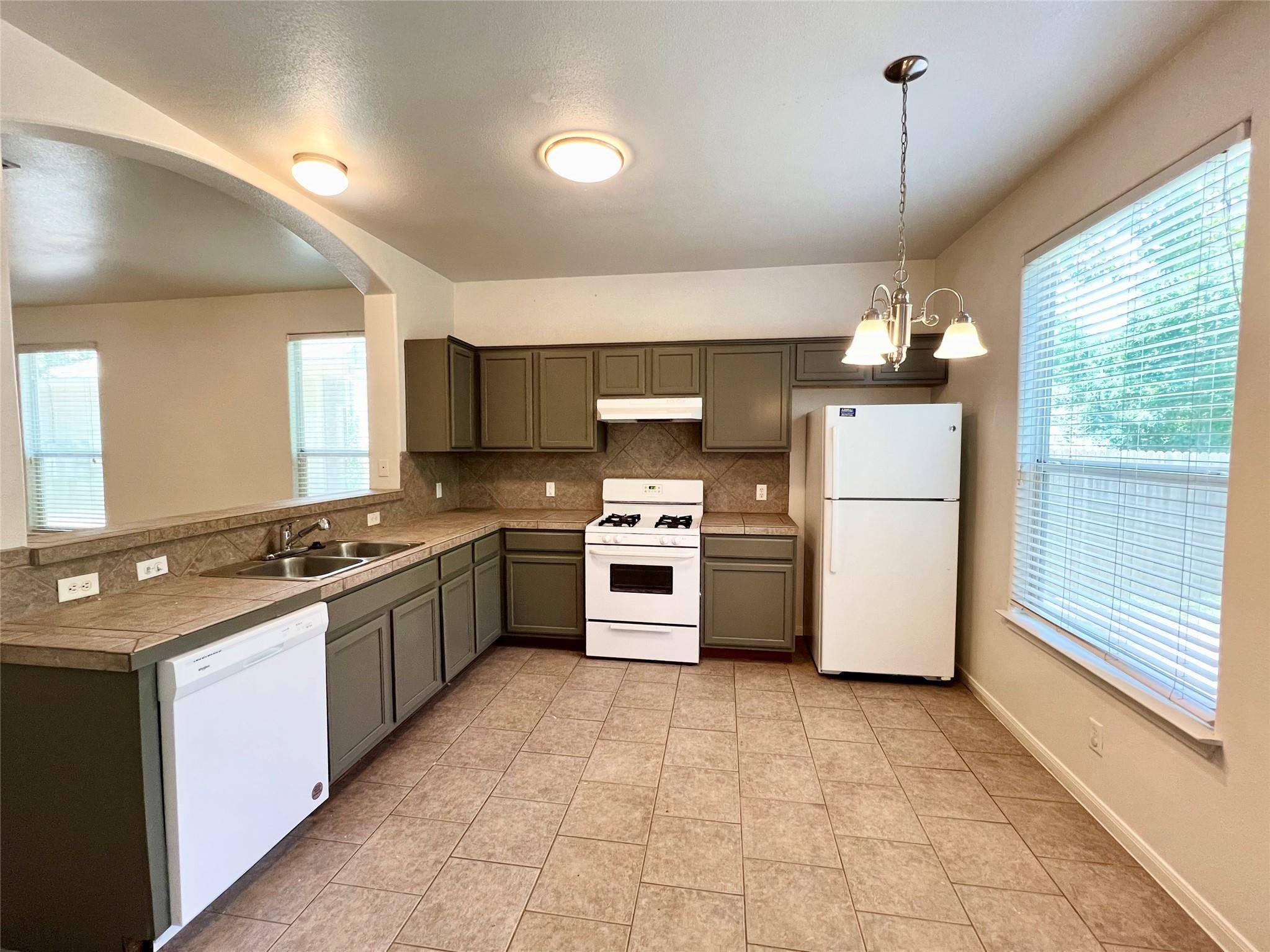 2406 Allred DR #B, Austin, TX 78748
