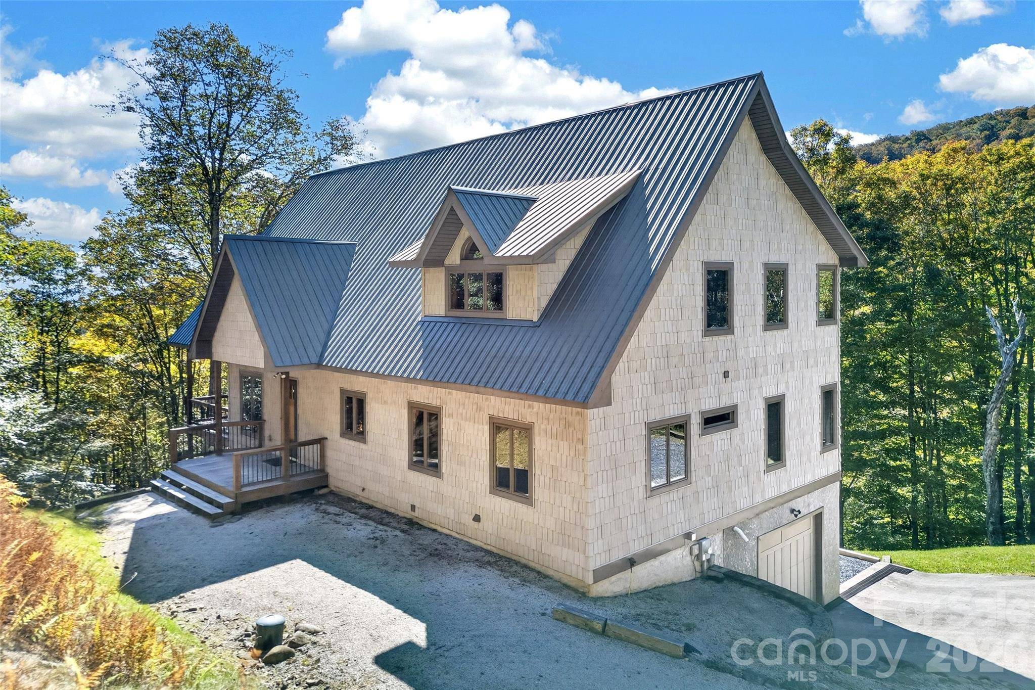 155 Mule Trail DR, Bakersville, NC 28705