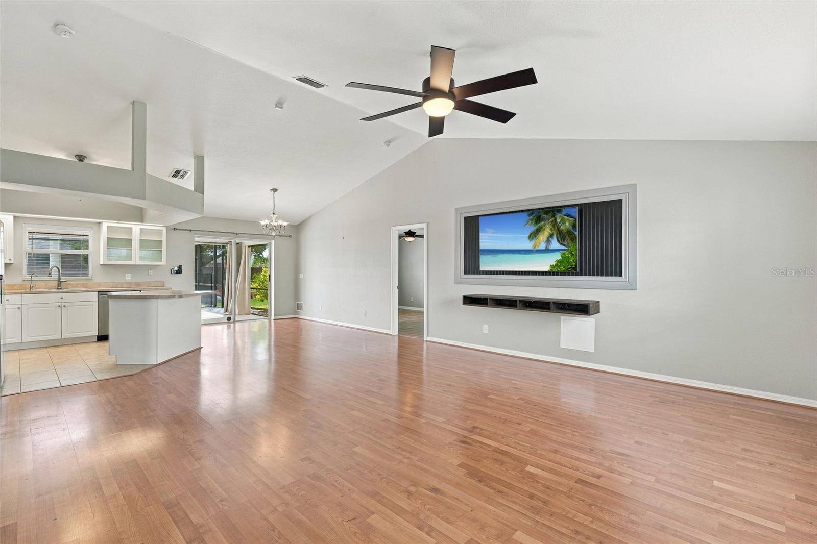 304 NE 20TH TER, Cape Coral, FL 33909