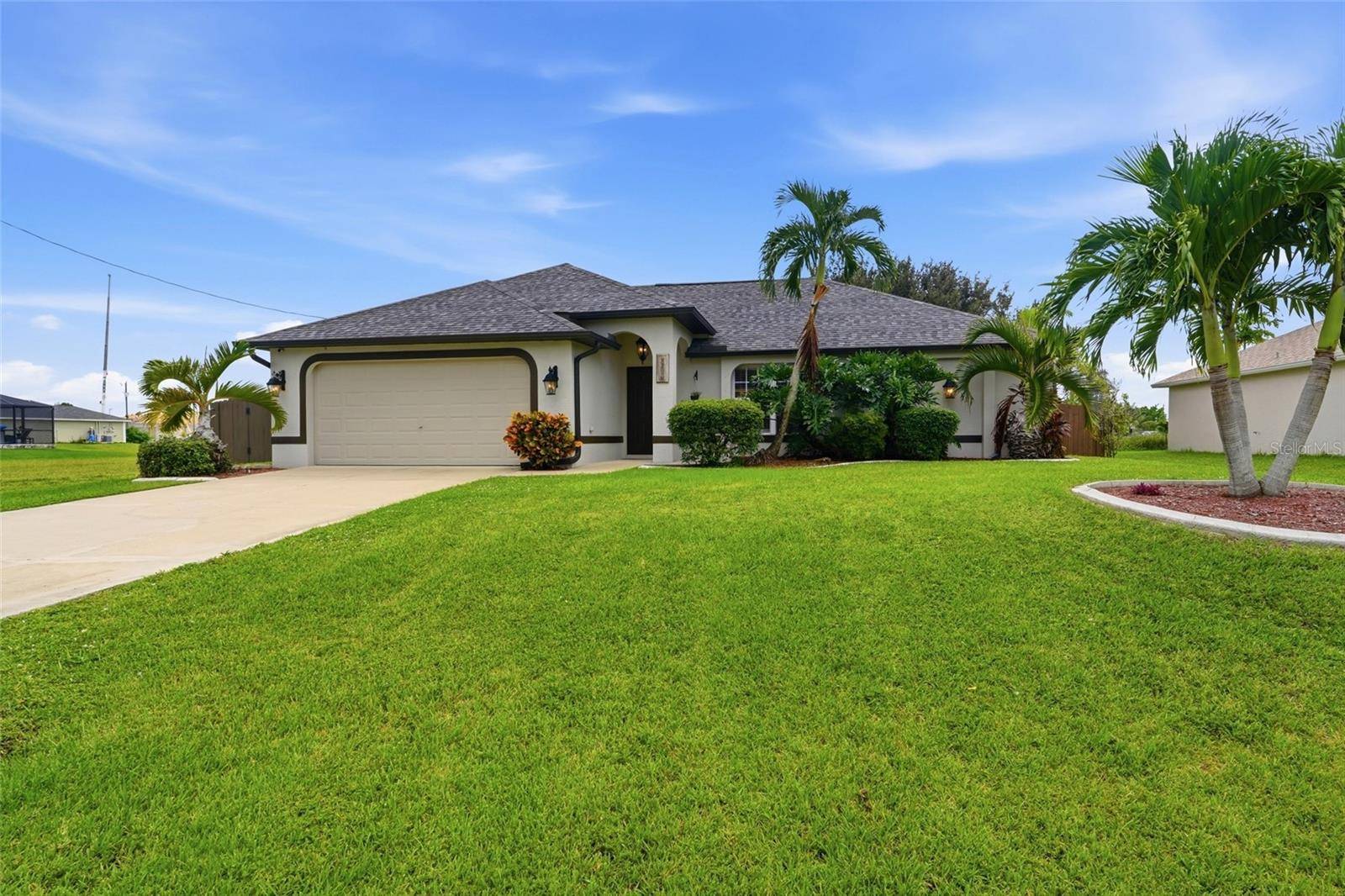 304 NE 20TH TER, Cape Coral, FL 33909