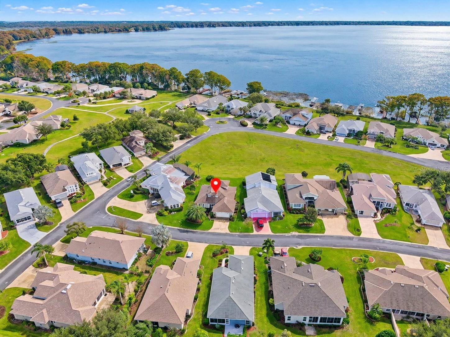 3210 SARATOGA DR, Tavares, FL 32778