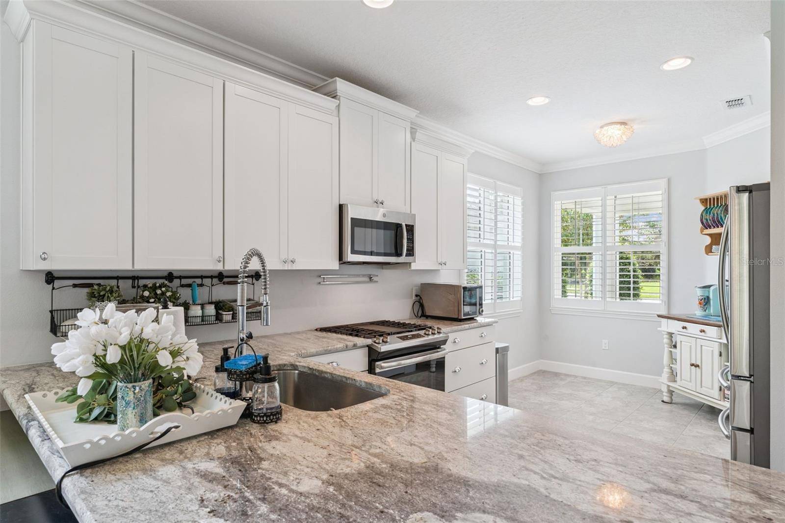 1305 HAYTON AVE., Deland, FL 32724